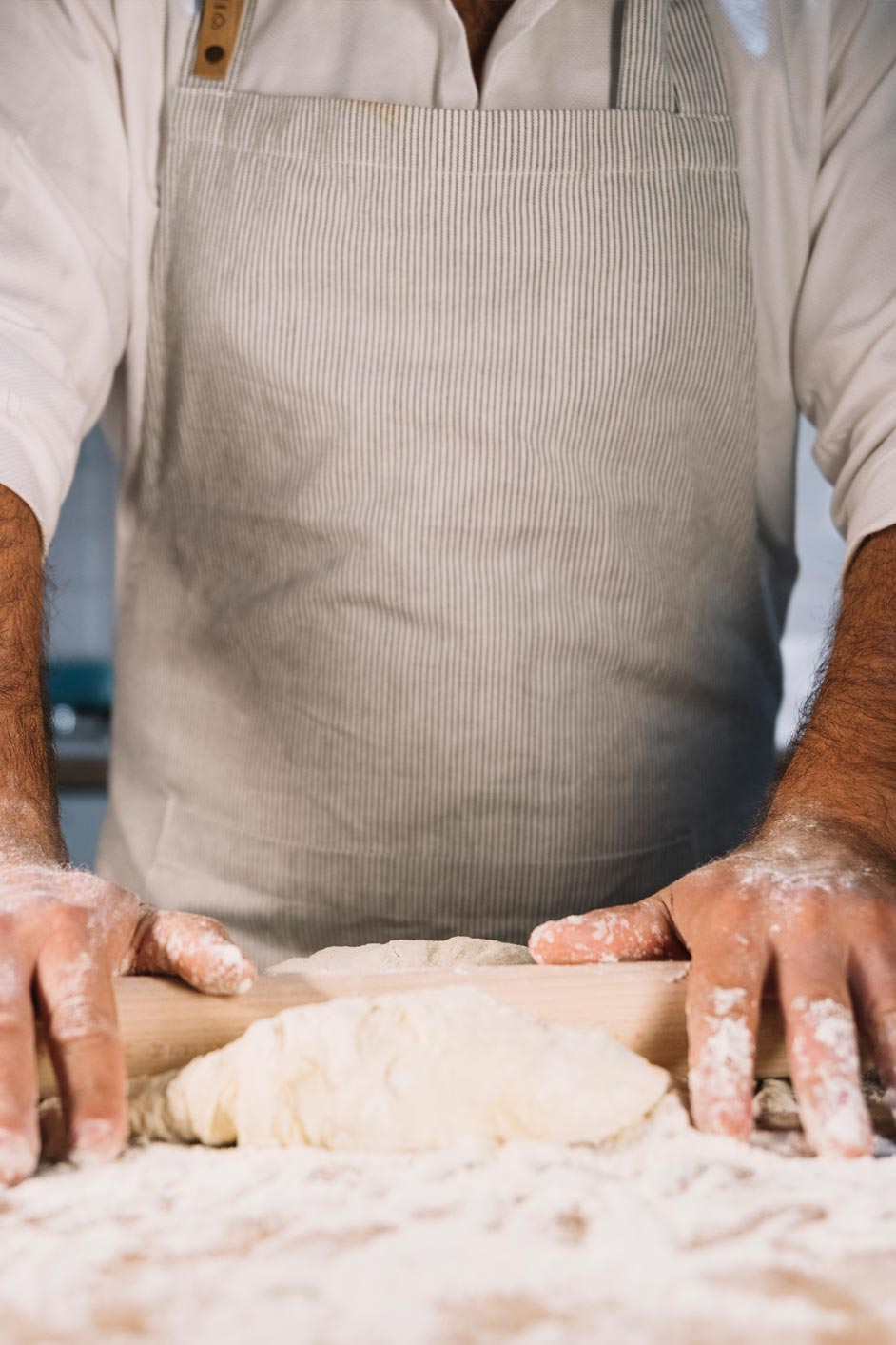 Le boulanger au fournil